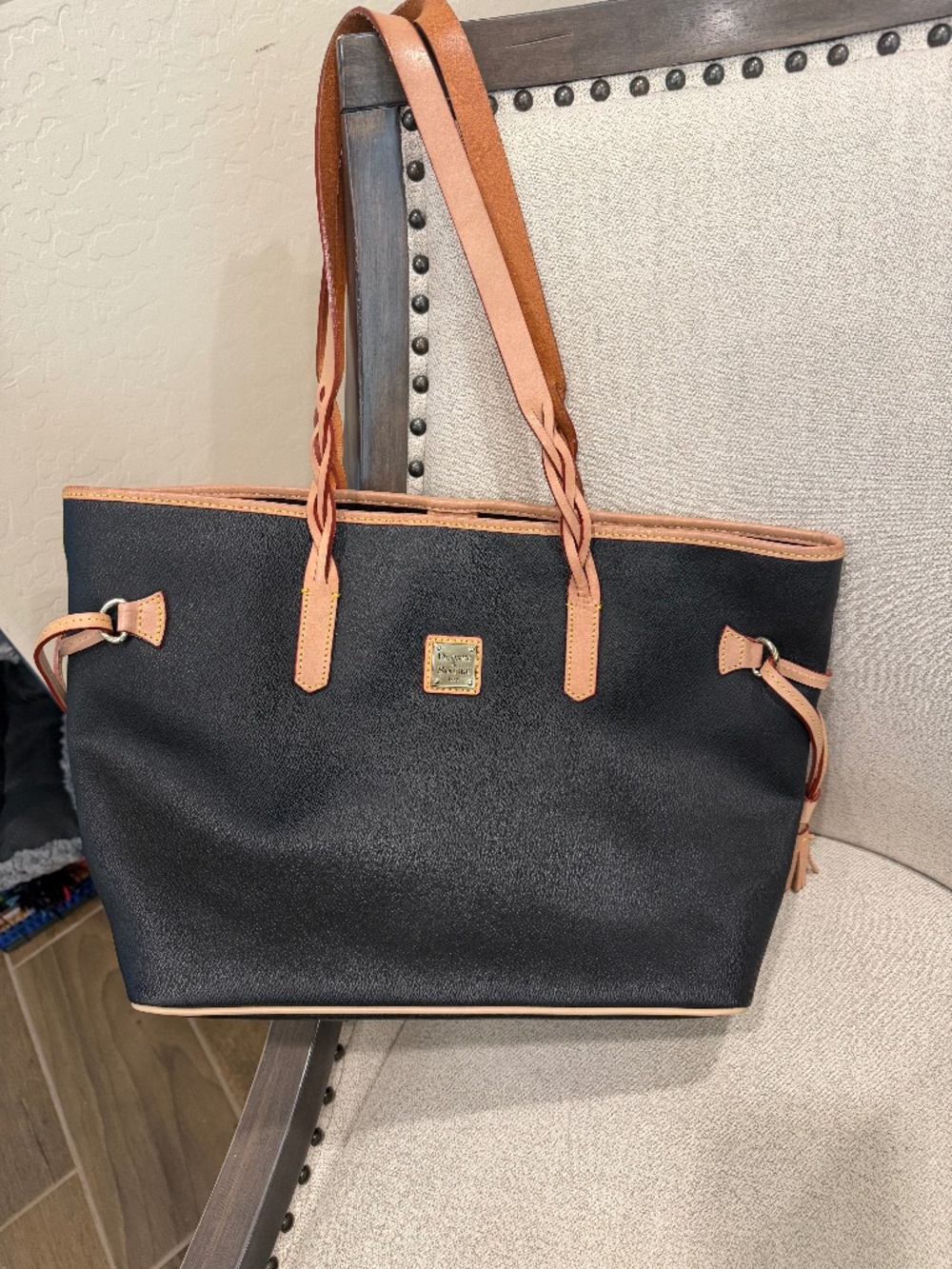 Dooney & Bourke Tote